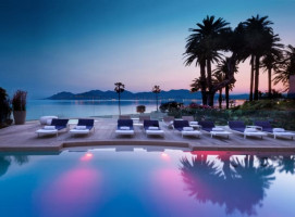 Radisson Blu 1835 Hotel & Thalasso 5, Cannes