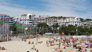 Hotel Barriere le Majestic Cannes 5, Каннес