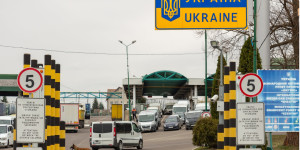 В Україні змінюються правила виїзду рейсових автобусів за кордон. Як перетинатимуть кордон