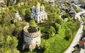 Тунель кохання та замки Волині