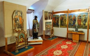 Тунель кохання та замки Волині