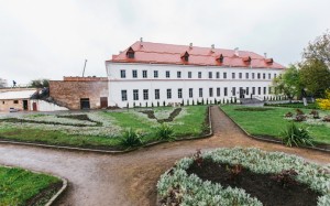 Тунель кохання та замки Волині