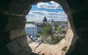 Тунель кохання та замки Волині