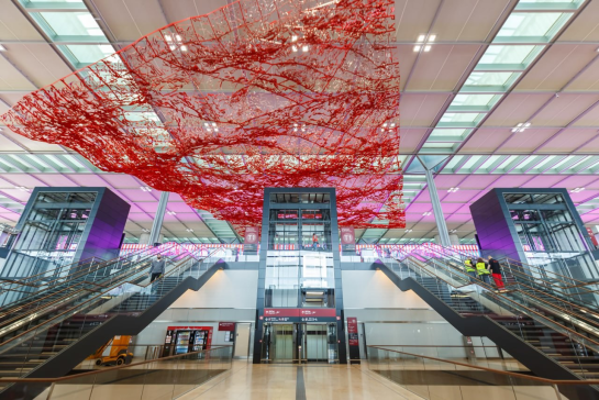 В аеропорту Берліна замість посадкових талонів будуть використовувати FaceID