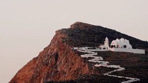 Кращий за Міконос та Санторіні: чому греки обирають маловідомий острів для відпустки