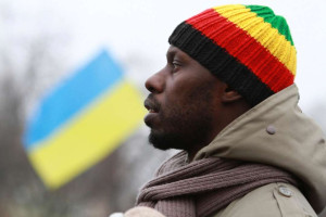 В Україні ввели зміни у закон про імміграцію: деталі